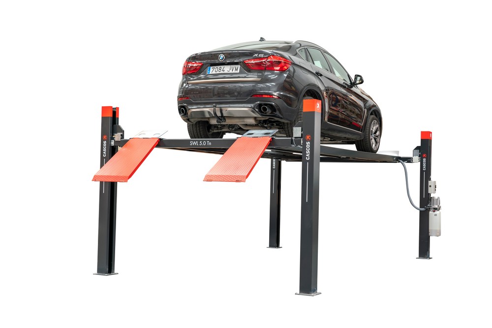 Vier koloms hefbrug 5000kg 5,7m flat 3m doorrijbreedte Cascos - Afbeelding 3